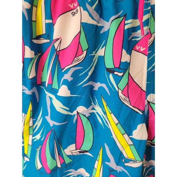 New men's XL vineyard vines chappy swim trunks with sailboat pattern beach pool - Picture 4 of 5